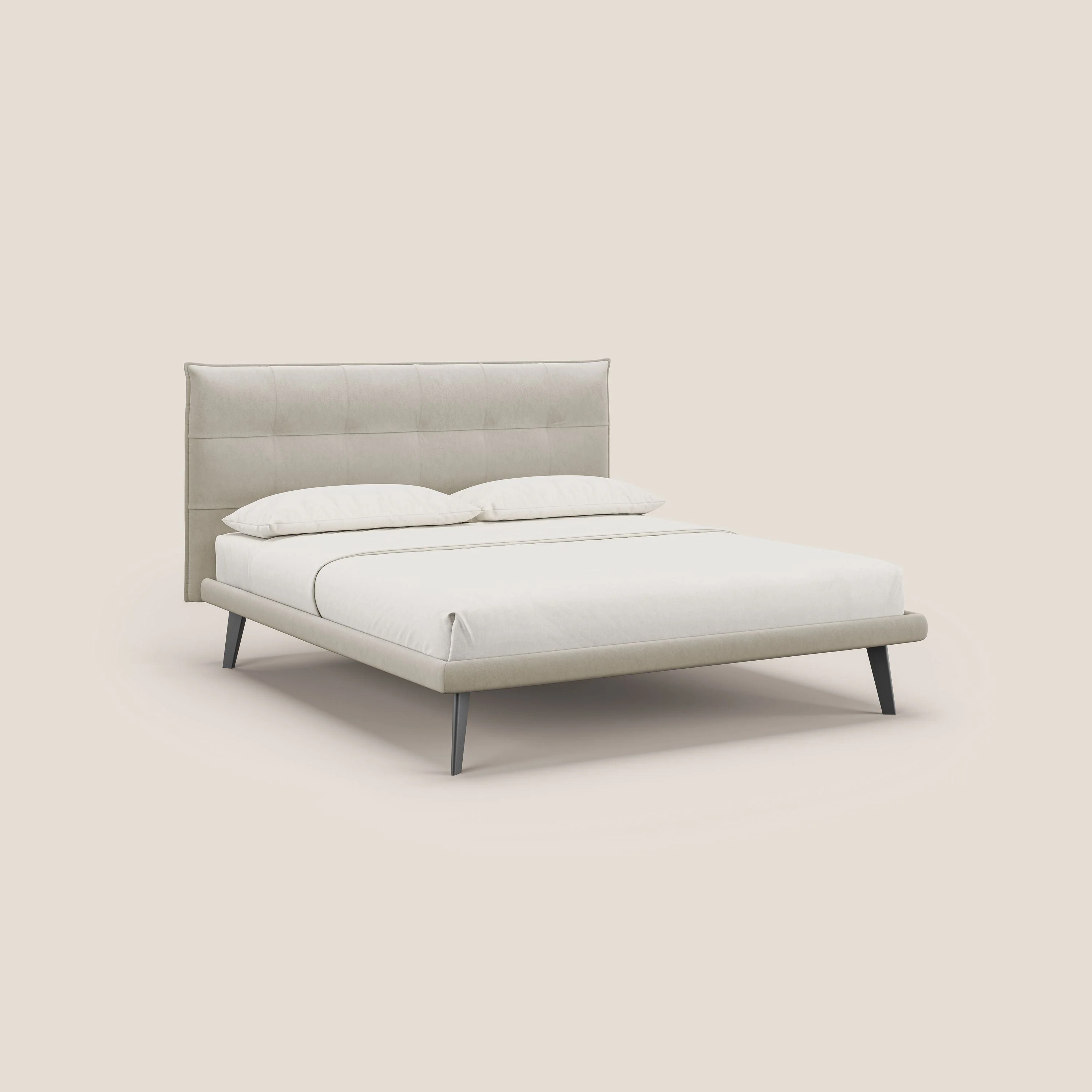 Brigitte lit avec tĂȘte de lit matelassĂ©e pieds hauts foncĂ©s et tissu impermĂ©able T09 beige