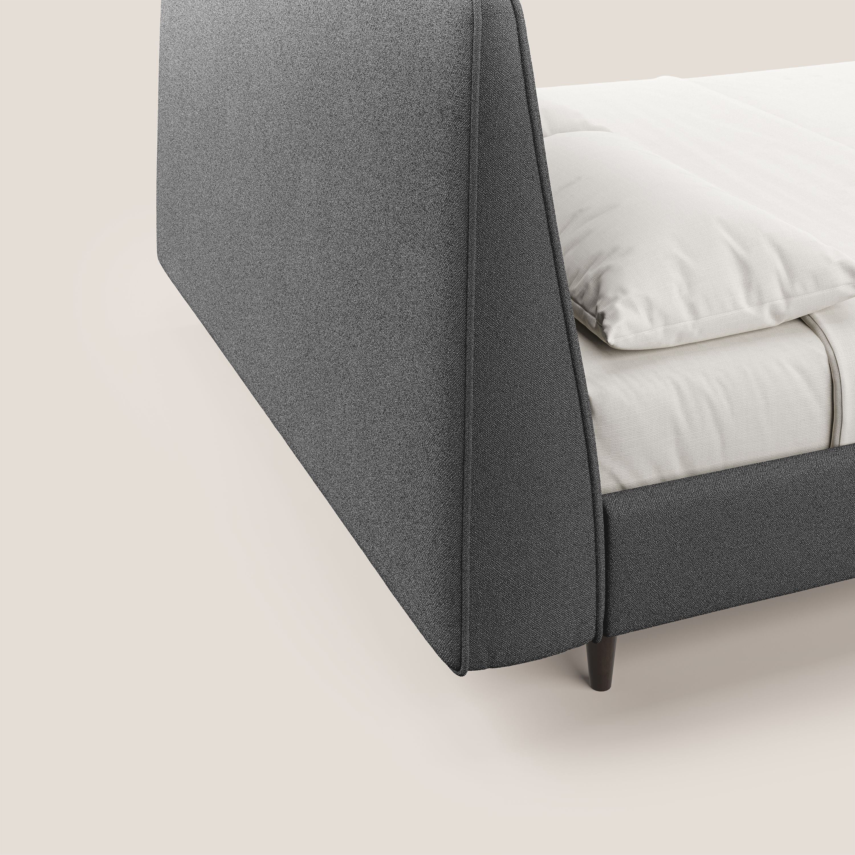 Dorotea lit rembourré avec pieds bois et tissu bouclette douce imperméable T07 anthracite - Image 3