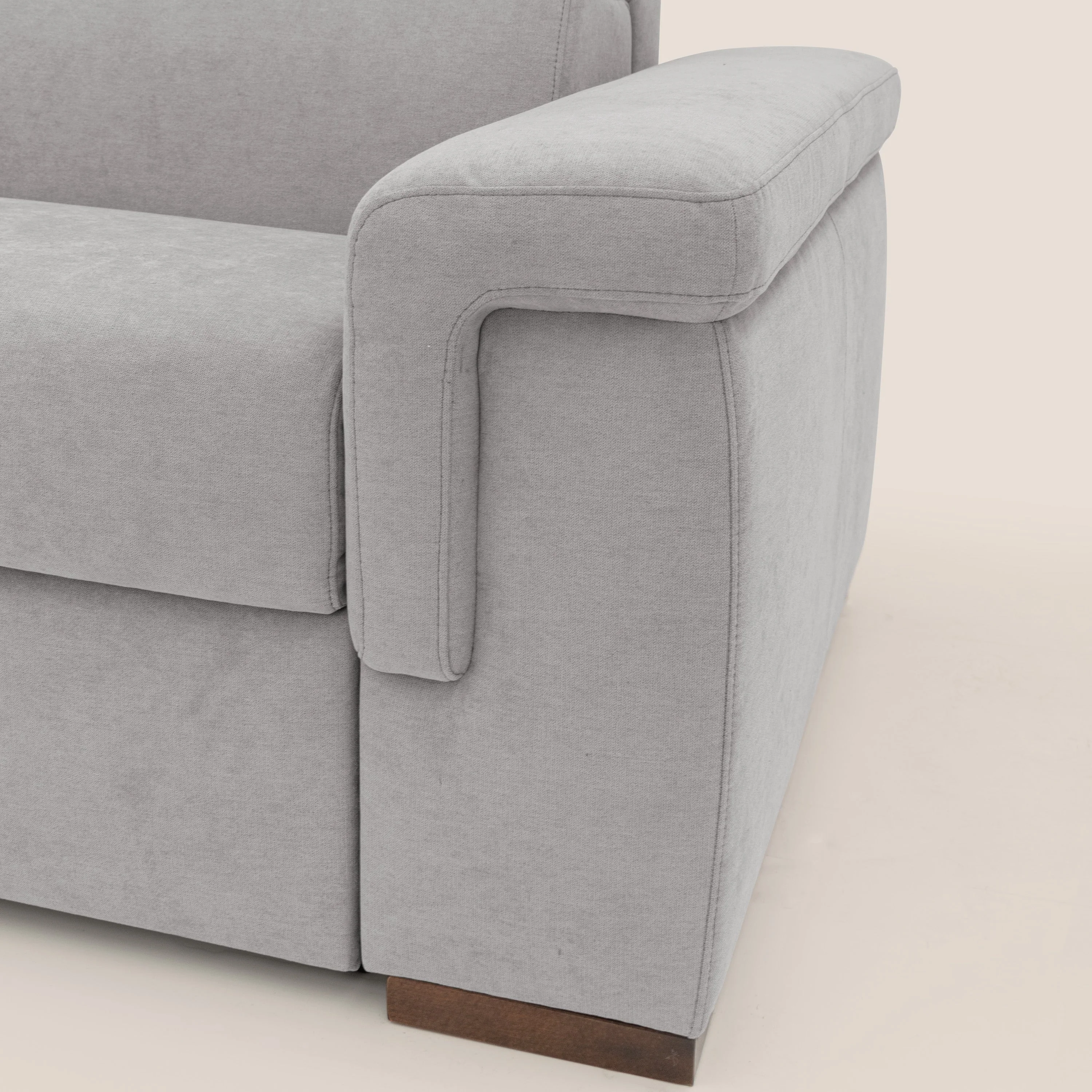 Giunone canapĂ© convertible avec matelas de 18 cm et tĂȘtiĂšres inclinables en tissu impermĂ©able T02 gris clair - Image 7