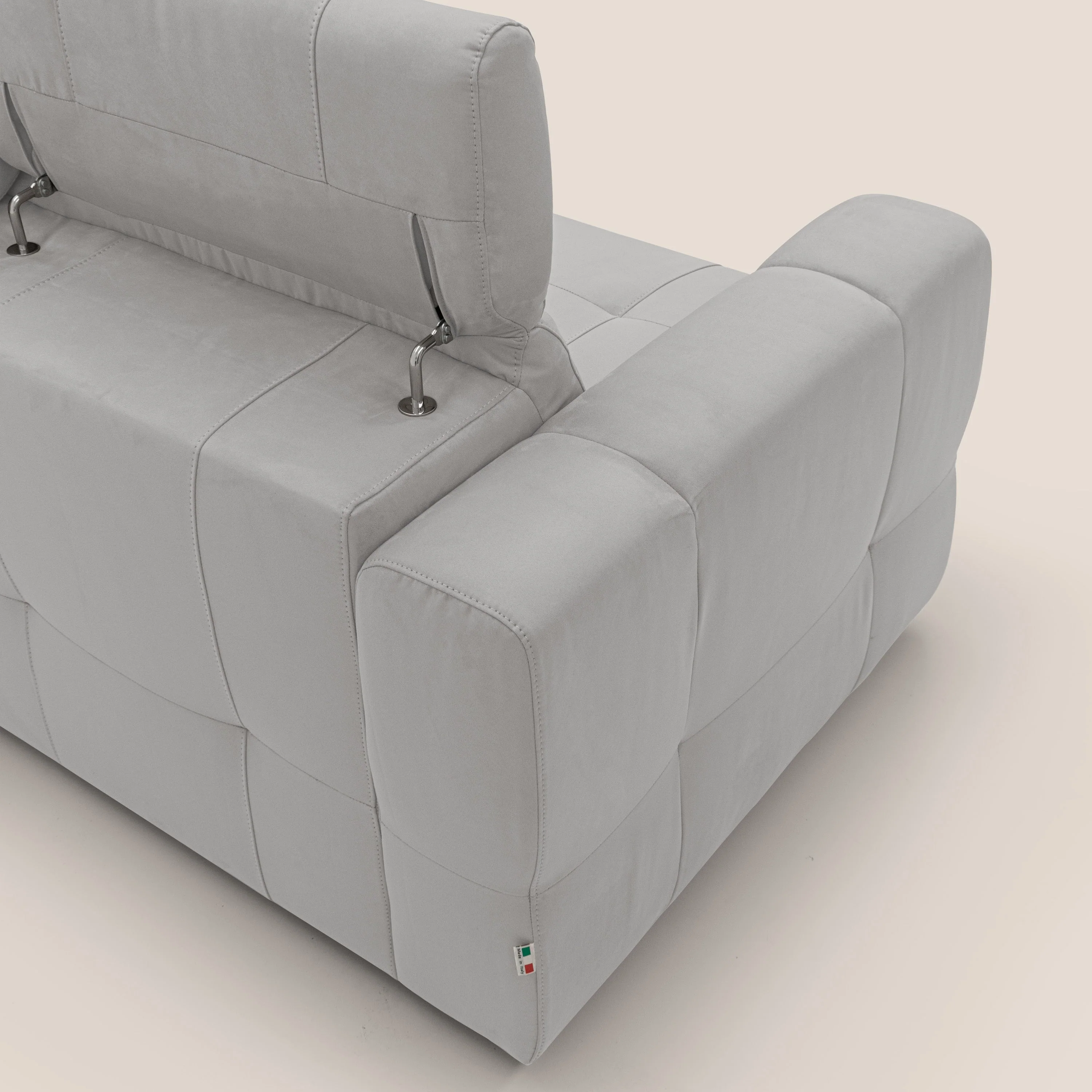 Kronos Canapé avec pouf extractible et têtières inclinalbes en microfibre douce imperméable T11 gris clair - Image 11