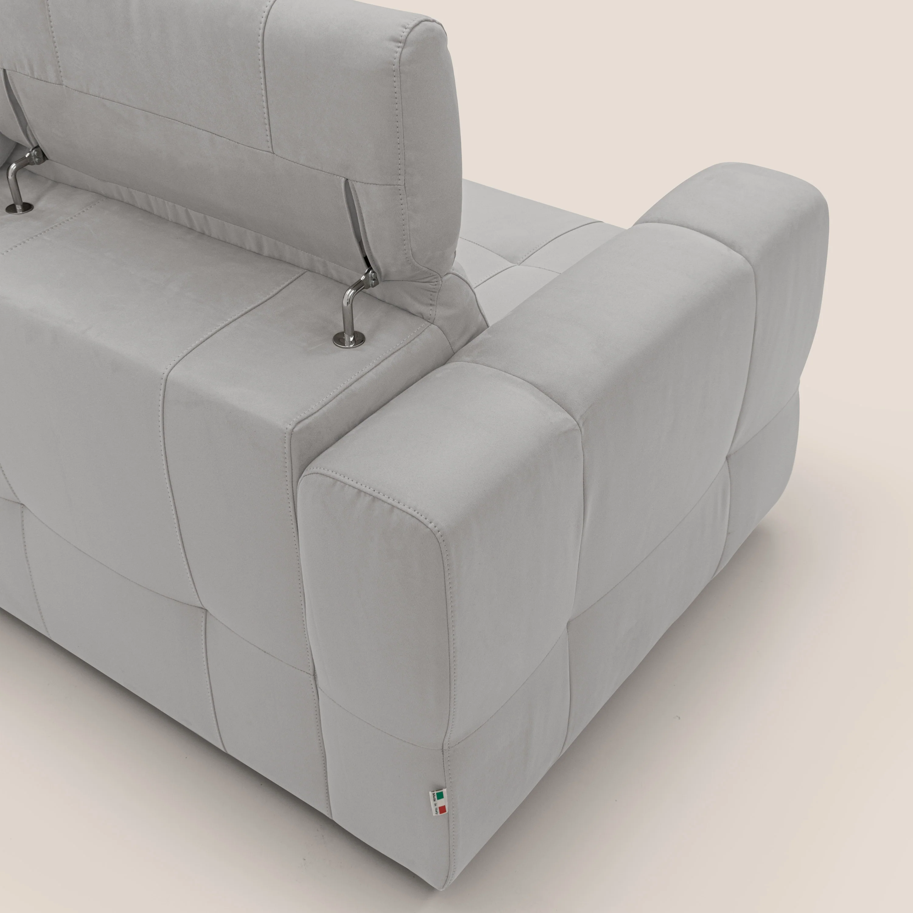 Kronos Canapé d'angle avec extractible et pouf coffre en micorfibre imperméable T11 gris clair - Image 11