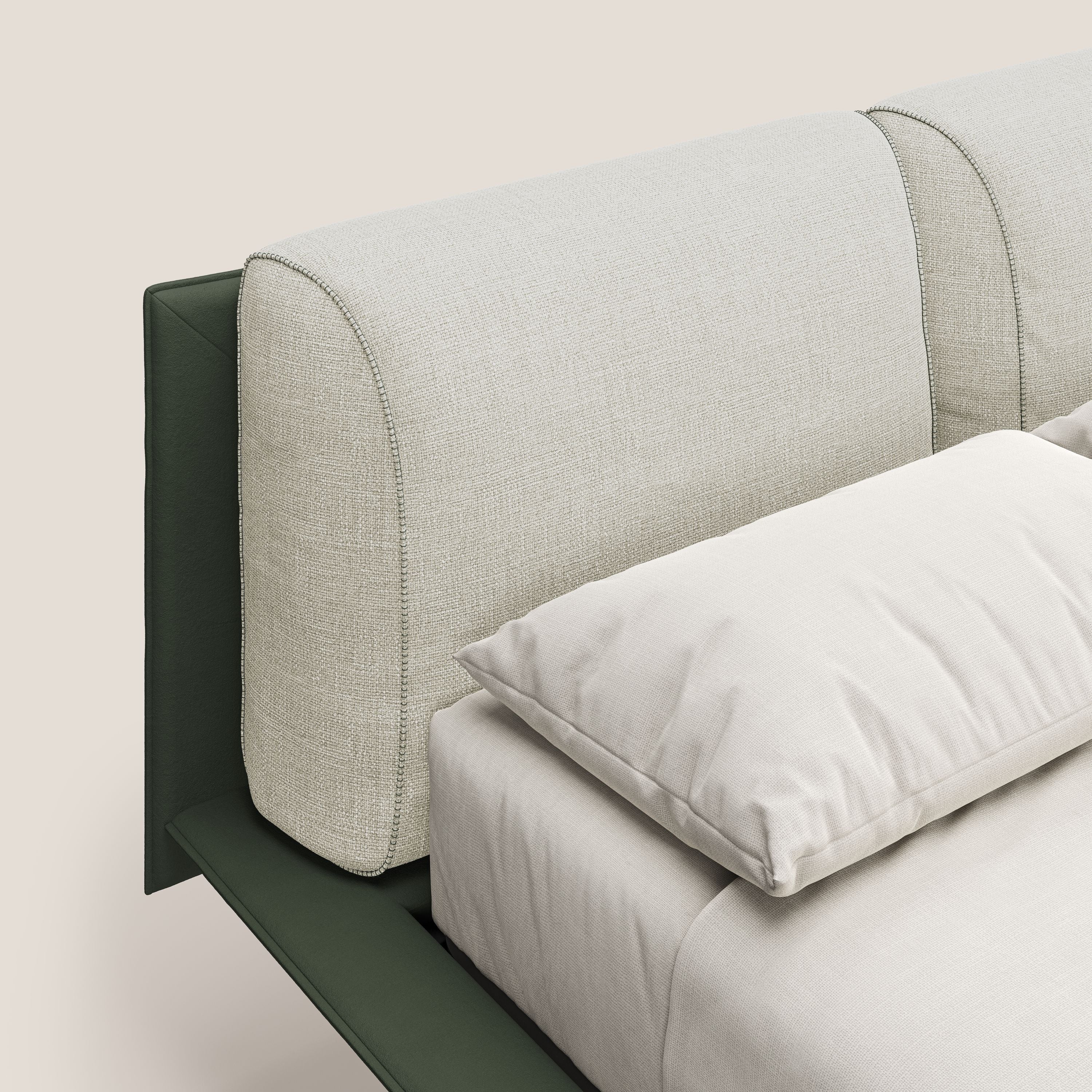 Petra lit design bicolore  avec coussins en plumes, pieds foncés et tissu imperméable T11 et T 06 vert - crème - Image 5